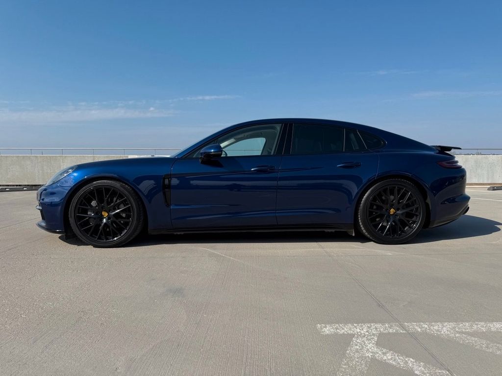 Bild des Angebotes Porsche Panamera 4S S