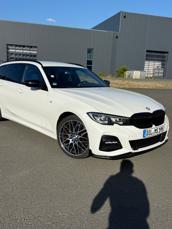 Bild des Angebotes BMW 320d Touring (G21) M Sport | EZ 2020 | AHK