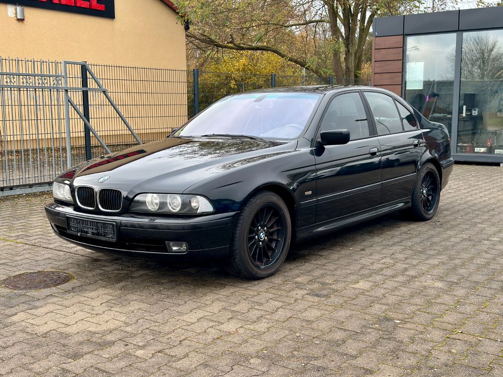 Bild des Angebotes BMW 523 i A XENON PDC M Sport Shadow Line Klimaauto