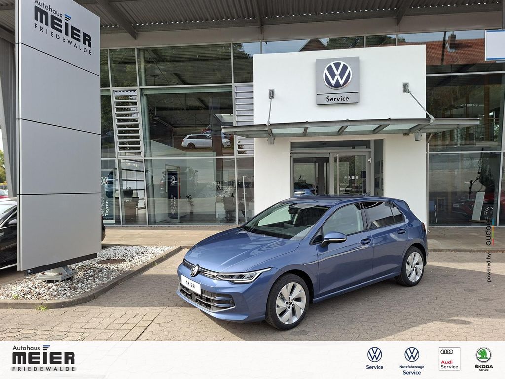 Bild des Angebotes Volkswagen Golf VIII Life 1.5eTSI DSG AHK Kamera ACC Parkh.