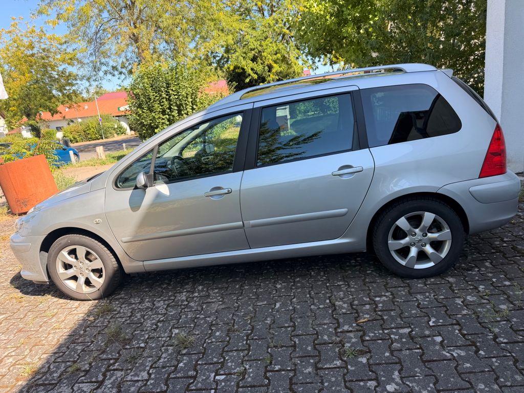 Bild des Angebotes Peugeot 307 Break/ SW SW Premium/1HAND