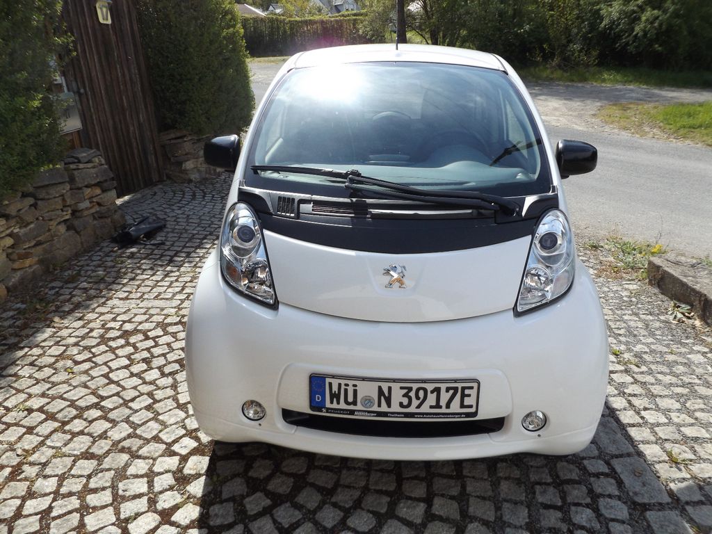 Peugeot iOn Erstzulassung 2019