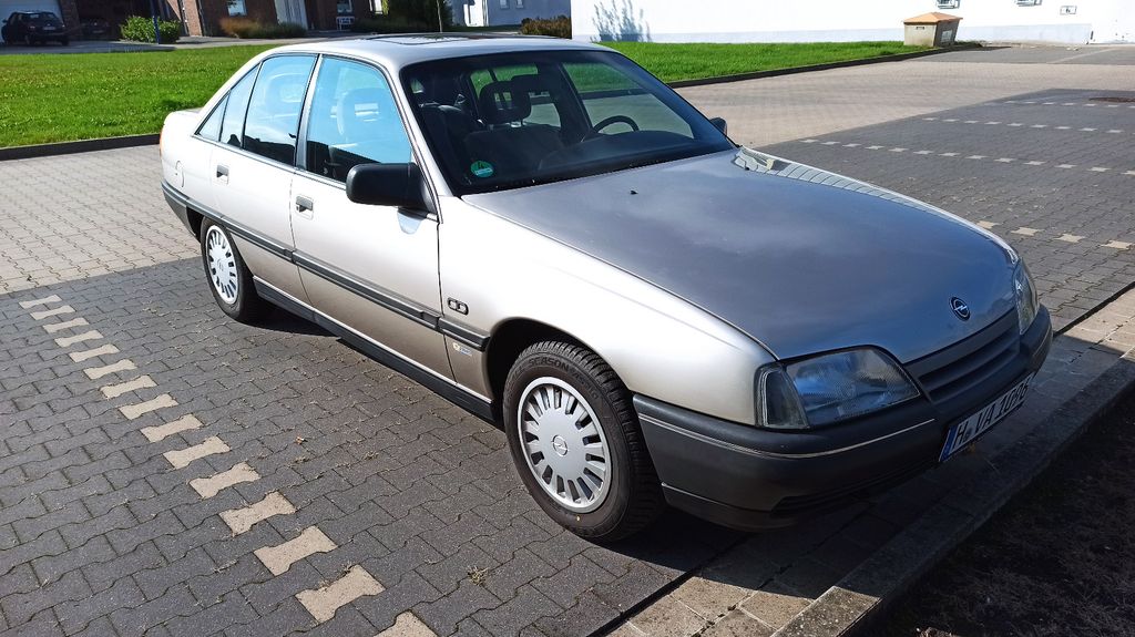 Opel Omega A CD Schiebedach 2. Hand unfallfrei