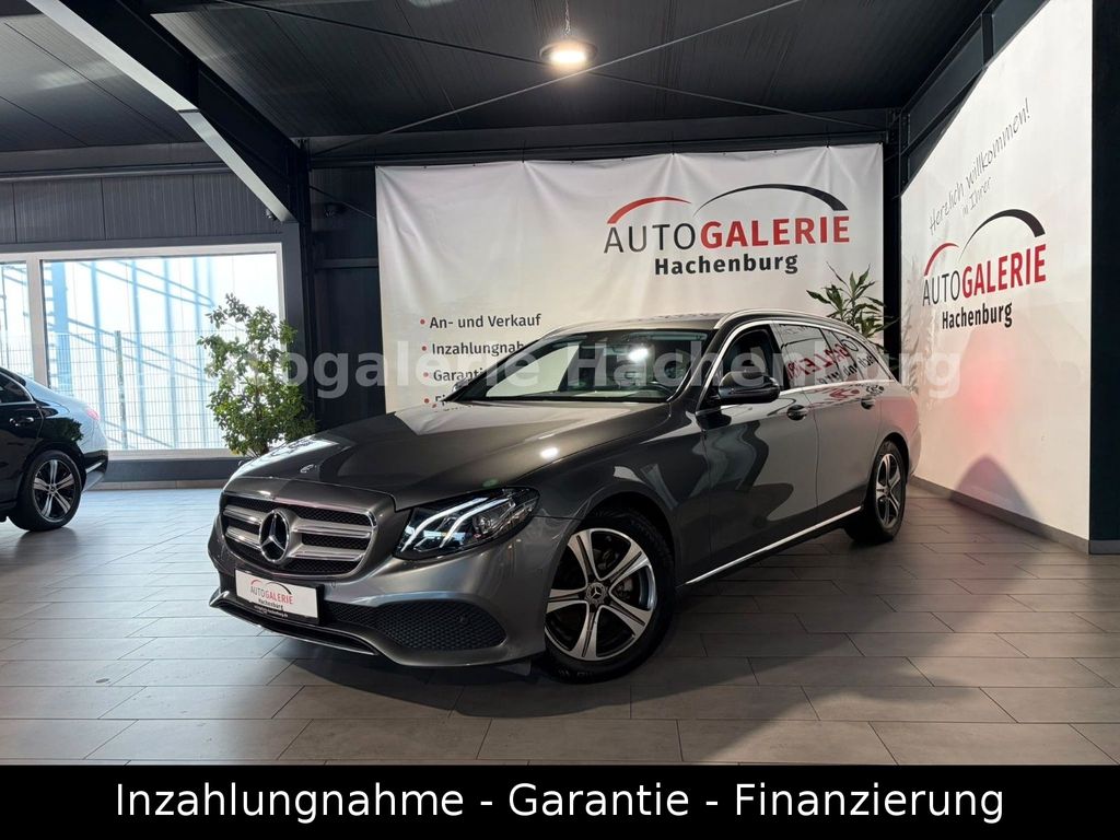 Bild des Angebotes Mercedes-Benz E 200 T Avantgarde/LED/Leder/CAM/Navi/CarPl/EU 6