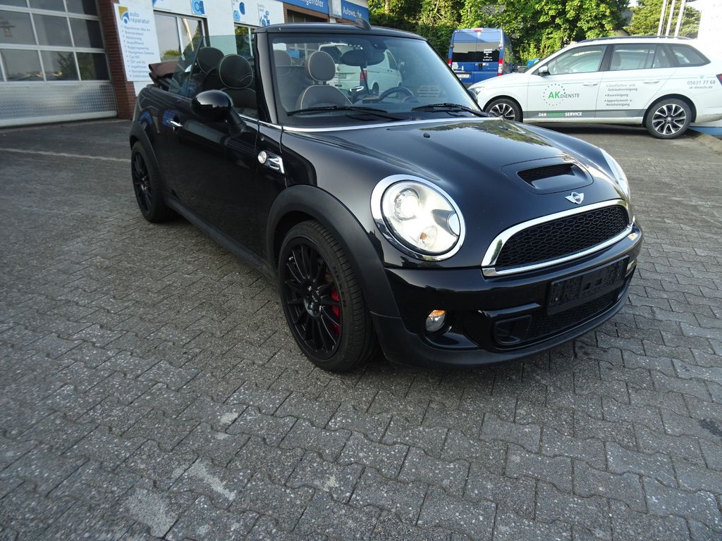 Bild des Angebotes MINI JOHN_COOPER_WORKS Cabrio John Cooper Works