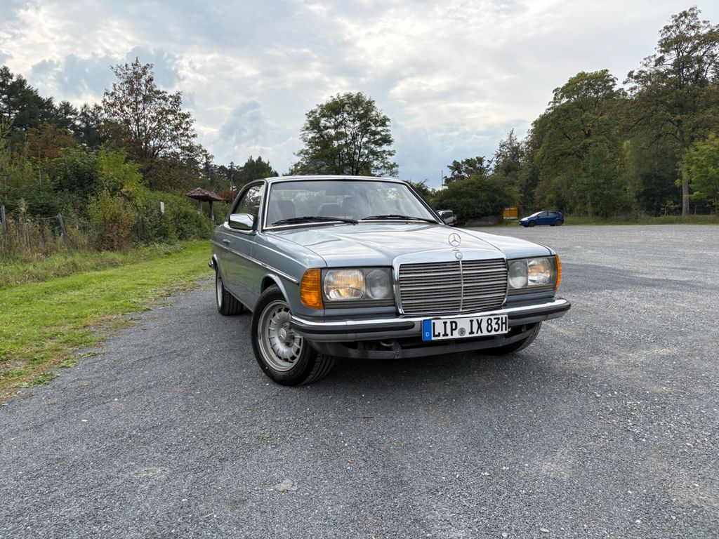 Mercedes-Benz 230ce