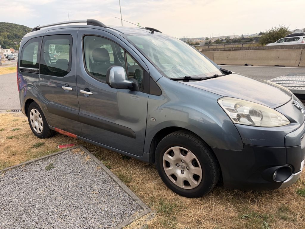 Bild des Angebotes Peugeot Partner Tepee HDI FAP 110 Family
