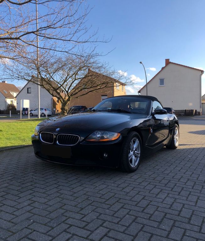 Bild des Angebotes BMW Z4 2.2i -