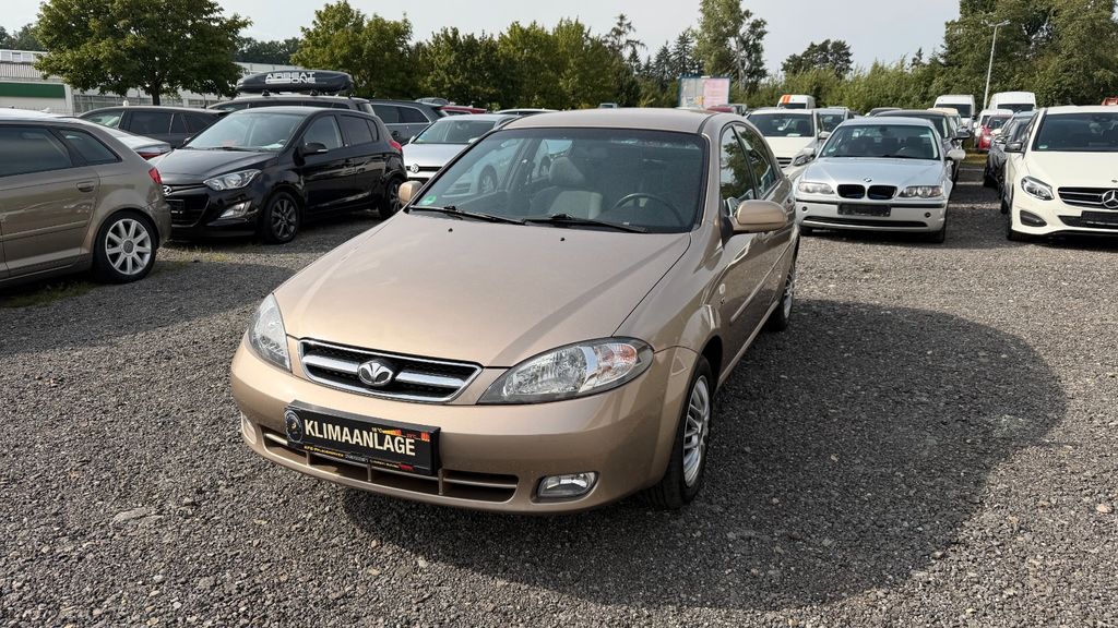 Bild des Angebotes Chevrolet Lacetti SE 2-Hand Klima CD-Radio 8-fach bereift
