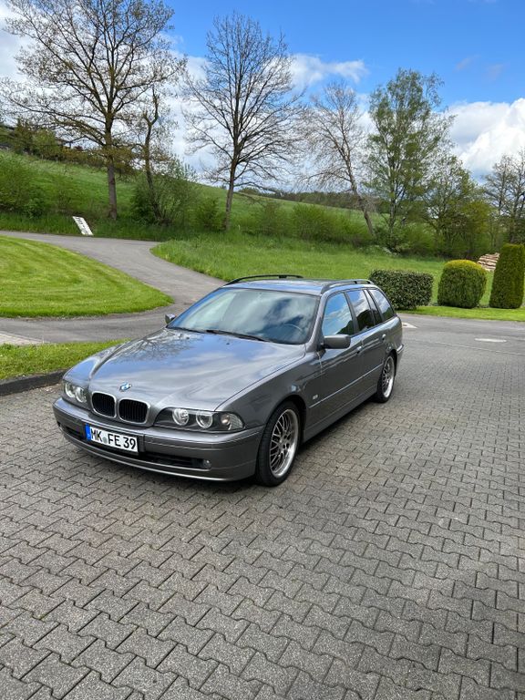 Bild des Angebotes BMW 520i Lifestyle touring Lifestyle