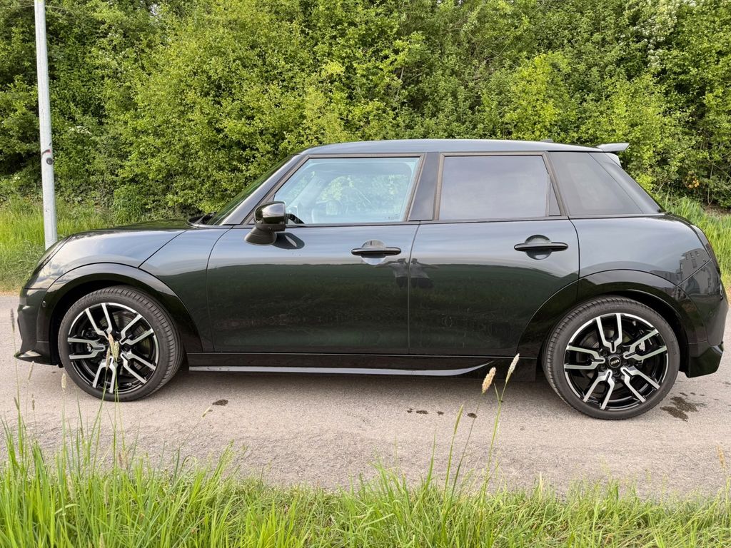 Bild des Angebotes MINI Cooper S 5-Türer JCW Trim XL ACC 360° HUD HK Lhz