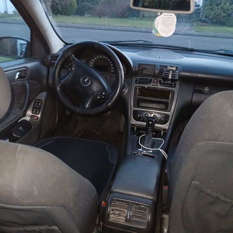 Bild des Angebotes Mercedes-Benz 220