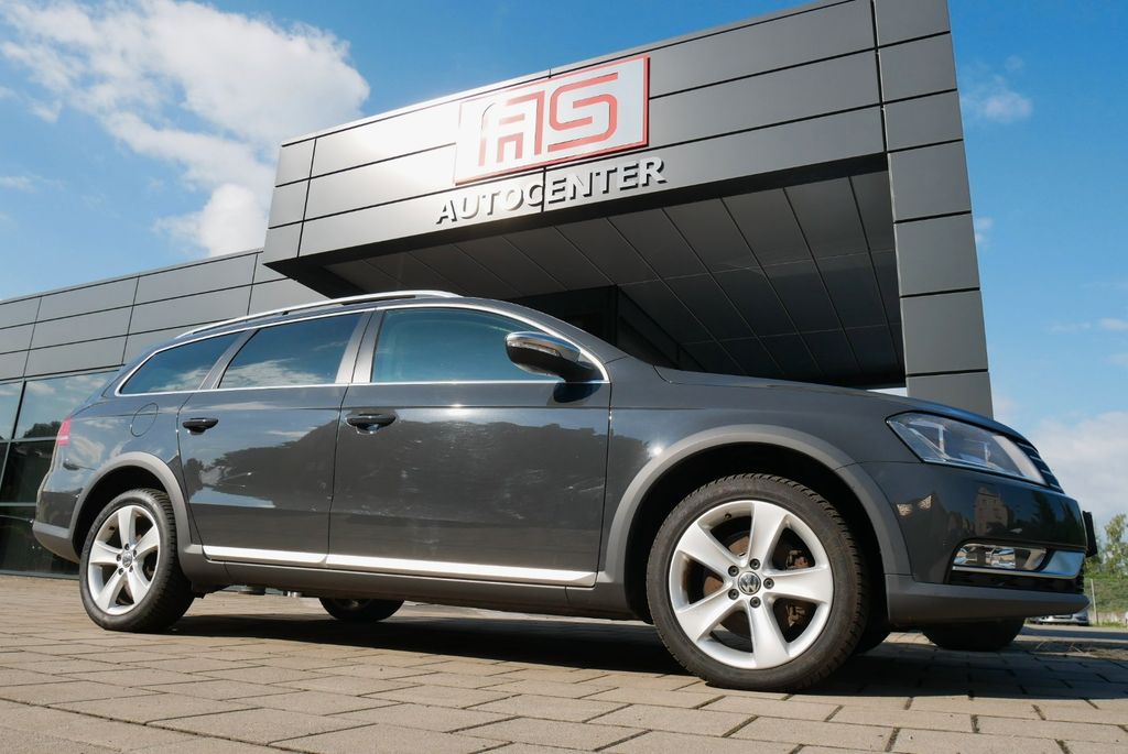 Volkswagen Passat Alltrack Variant 4Motion Standhzg AHK CAM