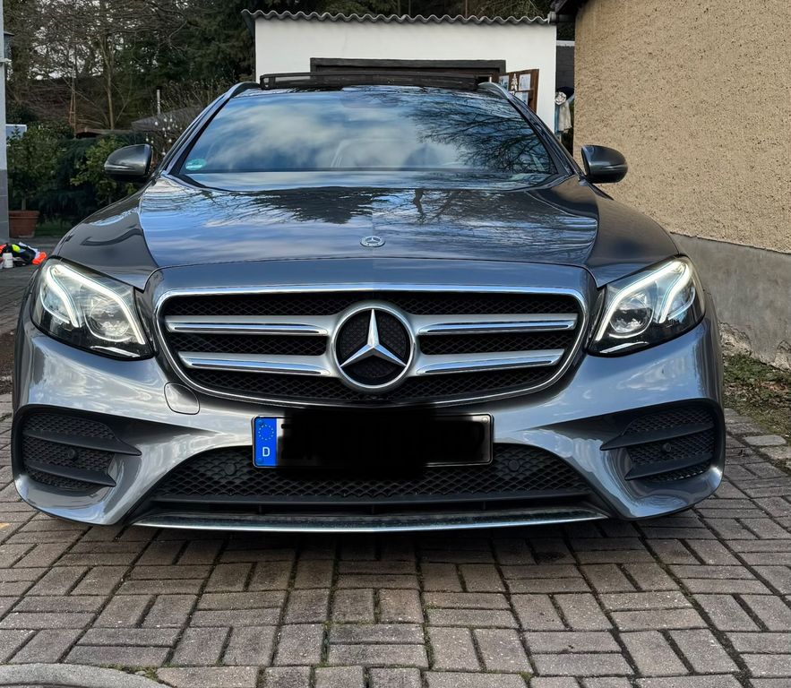 Bild des Angebotes Mercedes-Benz E 350d T AMG Line Autom. AMG Line