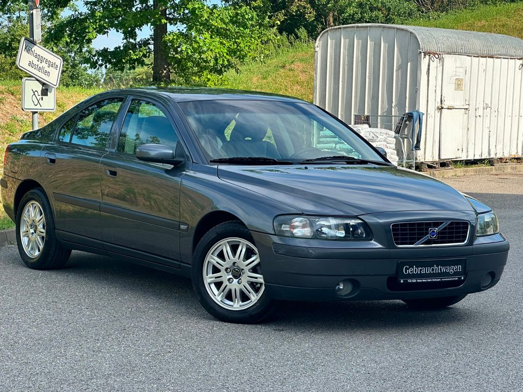 Bild des Angebotes Volvo S60 D5 Momentum 120 KW  TOP ZUSTAND  87000-KM