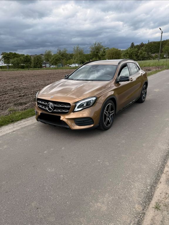Bild des Angebotes Mercedes-Benz GLA 220 4MATIC DCT -
