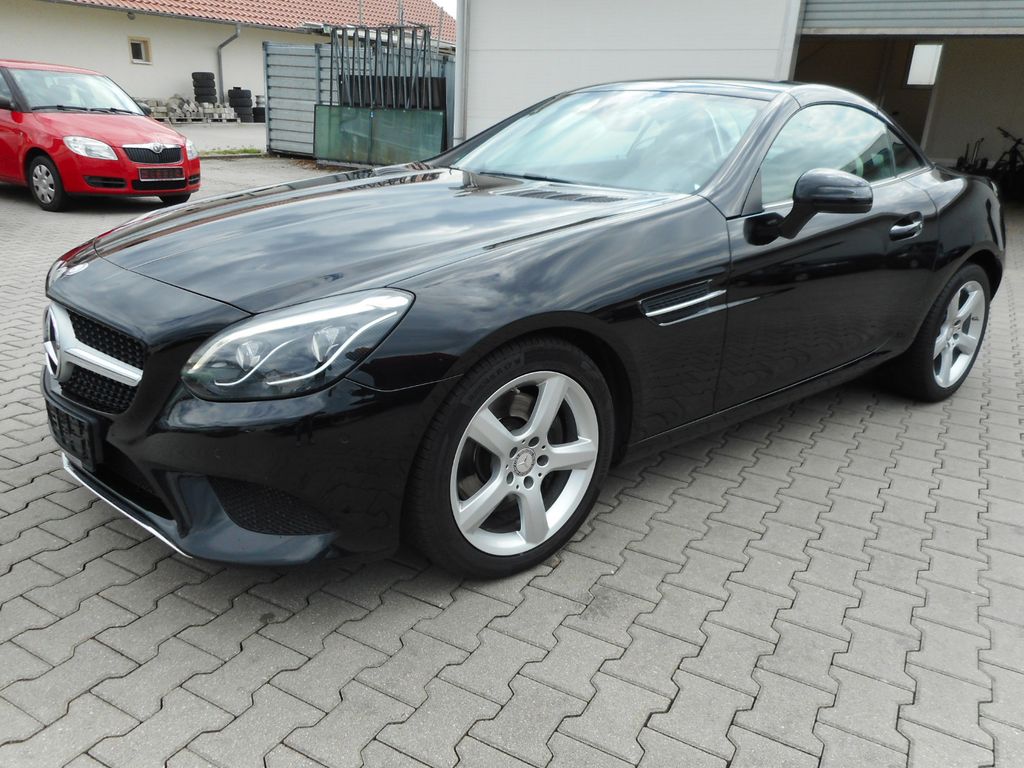 Bild des Angebotes Mercedes-Benz SLC 250 d Panoramadach Navi PDC Airscarf