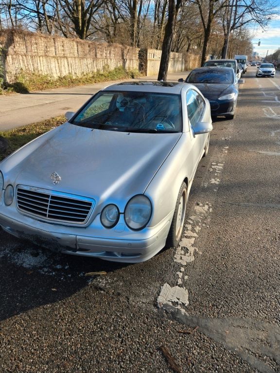 Bild des Angebotes Mercedes-Benz CLK 320 AVANTGARDE Avantgarde