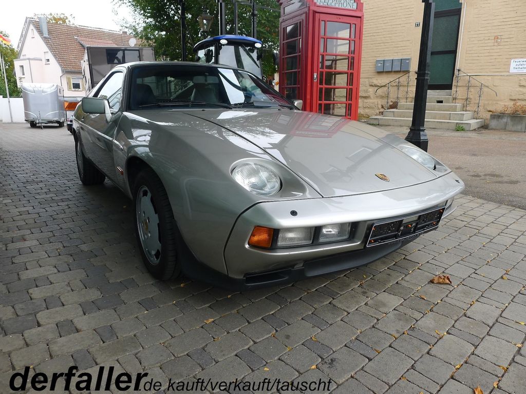 Bild des Angebotes Porsche 928 S/5-Gang/Sperre 40%/Technik kompl. revidiert