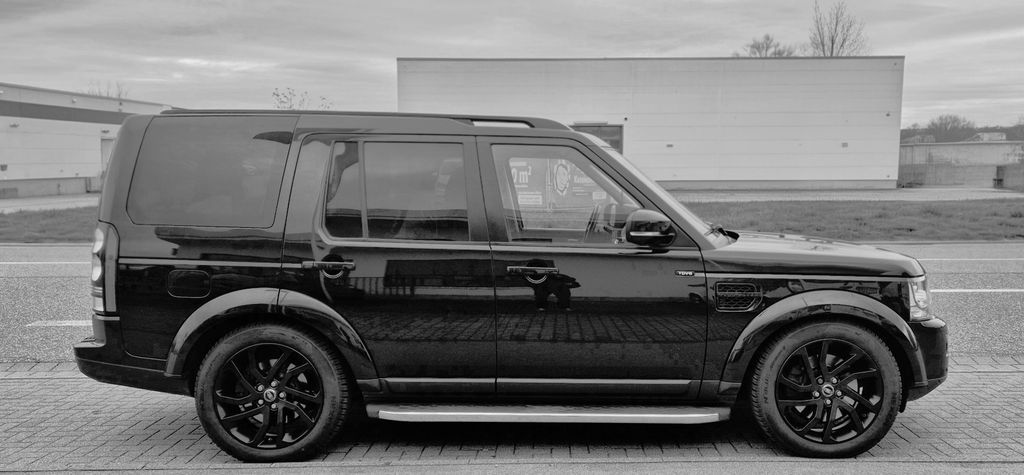 Land Rover Discovery 4 HSE Facelift TDV6, 2015 - All-Black