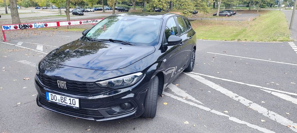 Bild des Angebotes Fiat Tipo 1.6 MultiJet (RED), Anhängerkpl , Reserverd