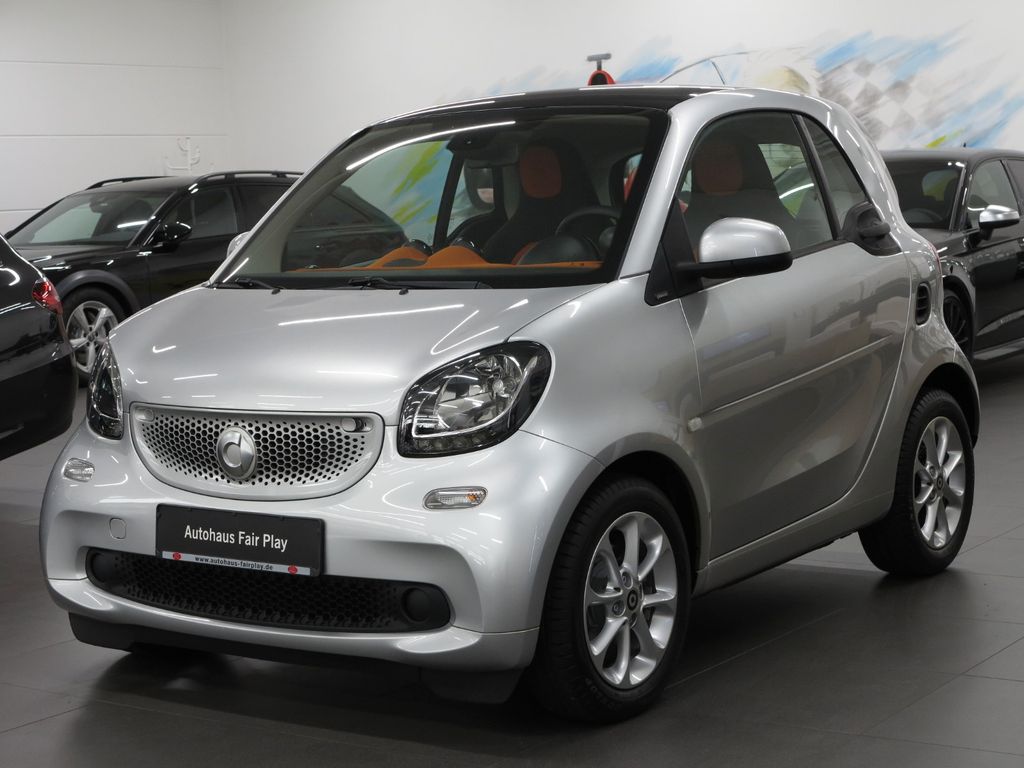 Bild des Angebotes Smart ForTwo Coupe Passion PANO/SHZ/2.HD/U-FREI