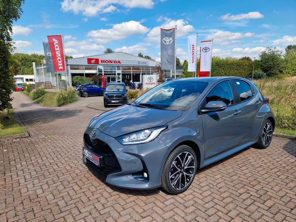 Bild des Angebotes Toyota Yaris Hybrid Teamplayer Technik-P NUR HEUTE