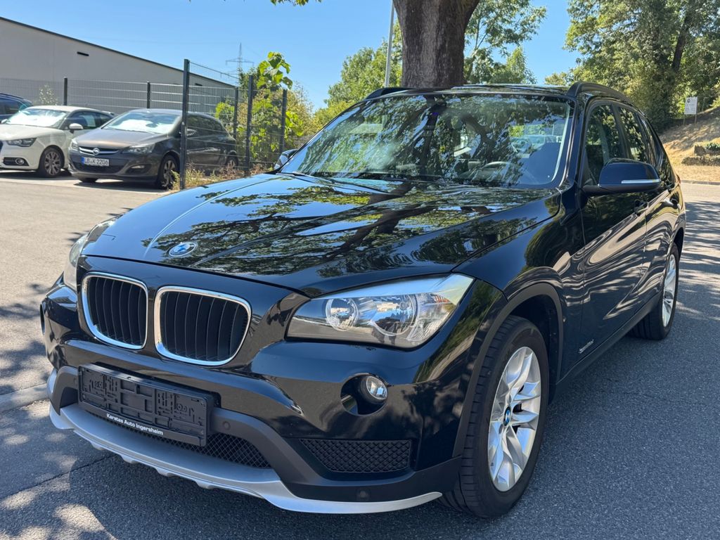 BMW X1 sDrive 16 d Automatik Kamera Panorama-Dach