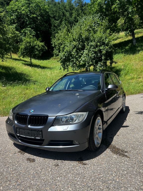 Bild des Angebotes BMW 330xd touring -