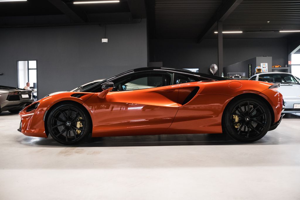 Bild des Angebotes McLaren Artura-Lift-Tech.Pack-Prac.Pack-B&W-Steuer!
