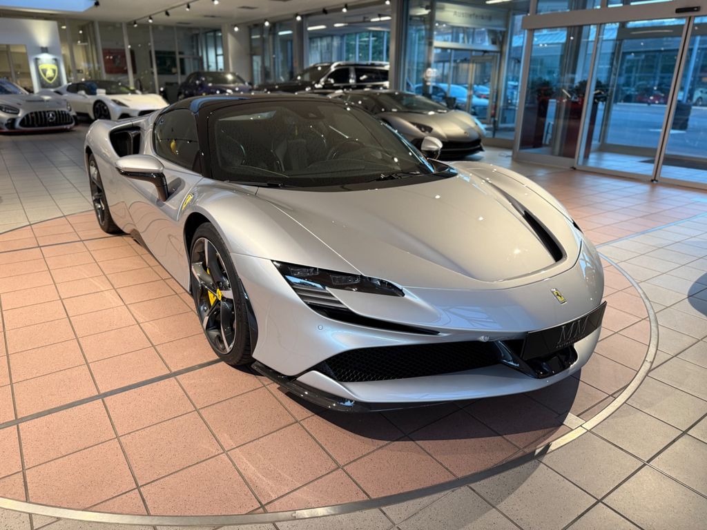 Bild des Angebotes Ferrari SF90  FULL-CARBON/LIFT/JBL/