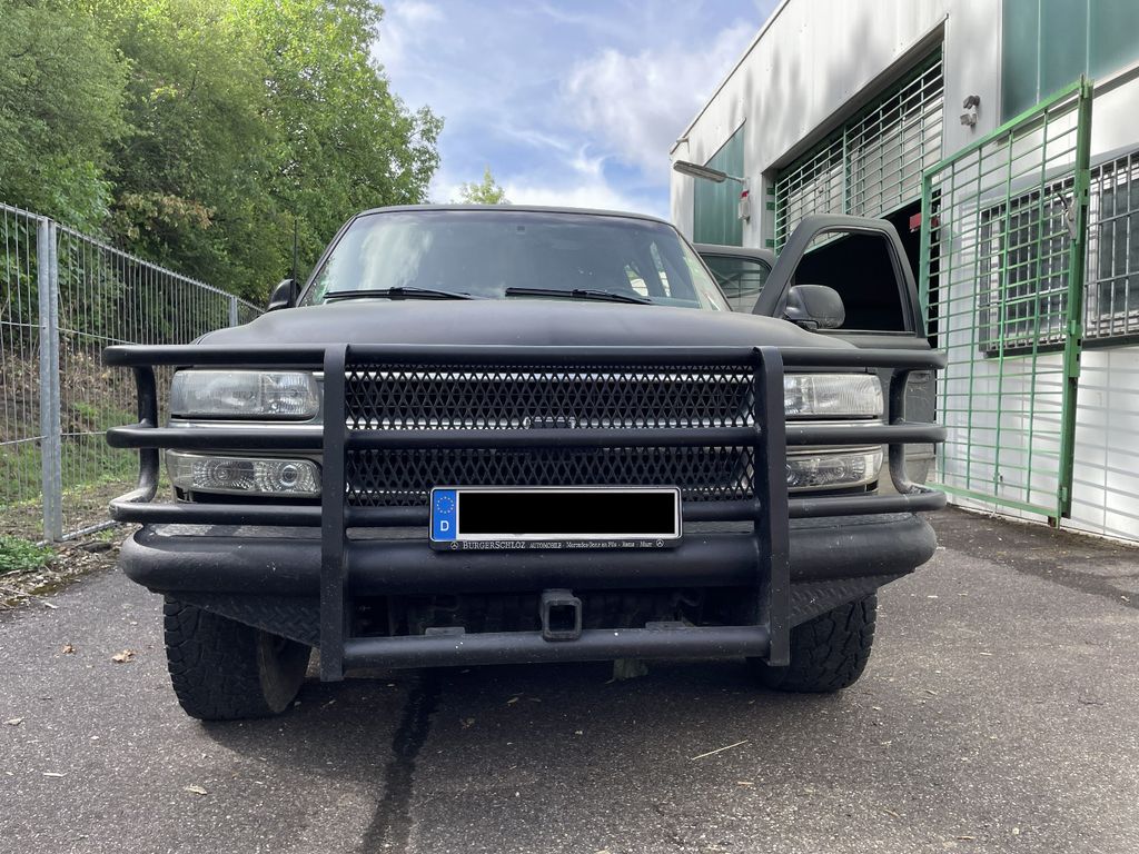 Bild des Angebotes Chevrolet Suburban 8.1l super selten angeboten!!