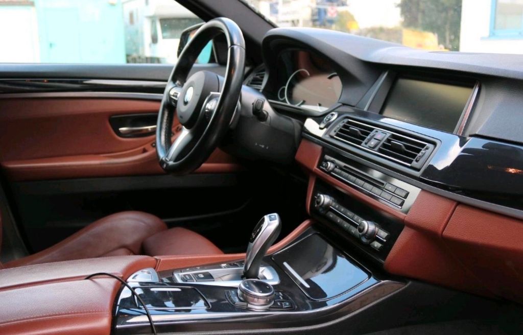 Bild des Angebotes BMW 520d xDrive Touring A Luxury Line Leder AHK