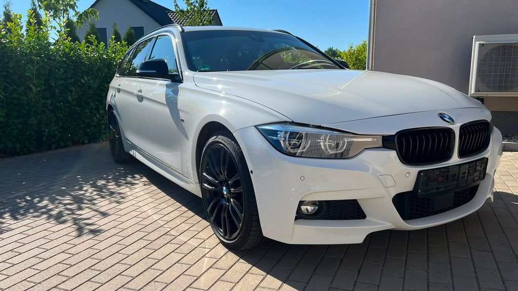 Bild des Angebotes BMW 330d xDrive Tour. Edition M Sport Shadow AHZV