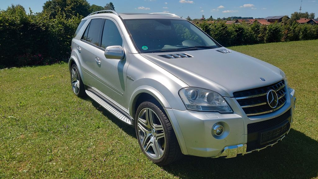 Bild des Angebotes Mercedes-Benz ML 63 AMG 4MATIC AMG