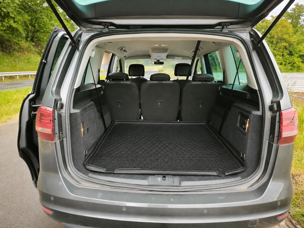 Bild des Angebotes Volkswagen Sharan 2.0 TDI SCR 135kW Comfortline Comfortline