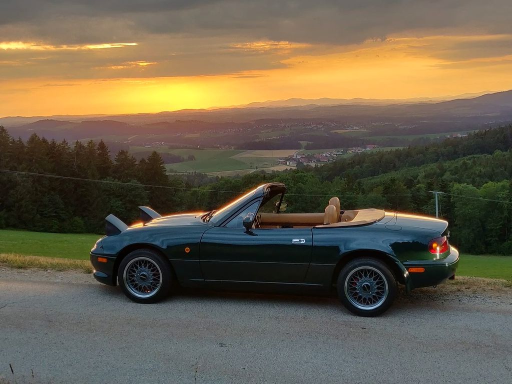 Mazda MX-5 NA British Racing Green