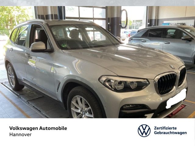 BMW X3 xDrive20i Aut. Advantage Pano LED PDC LiveCoc
