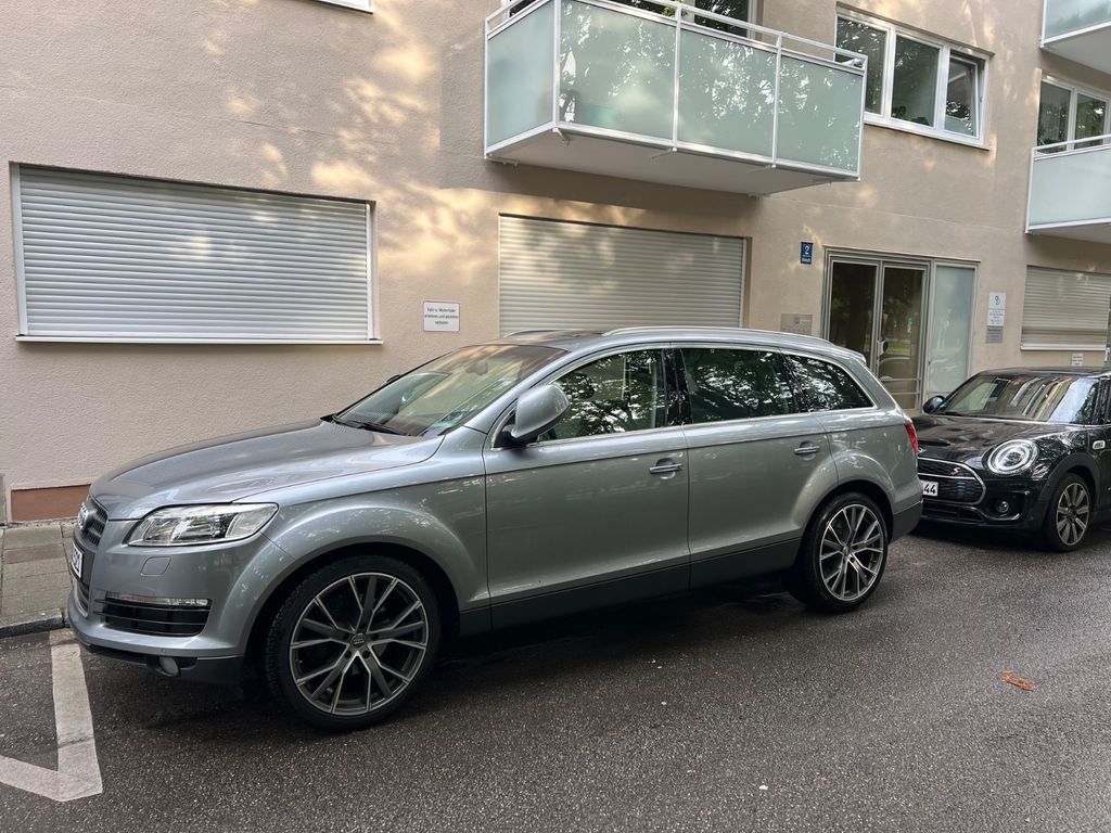 Bild des Angebotes Audi Q7 4.2 FSI quat. tiptr. Standheizung Vollausst.