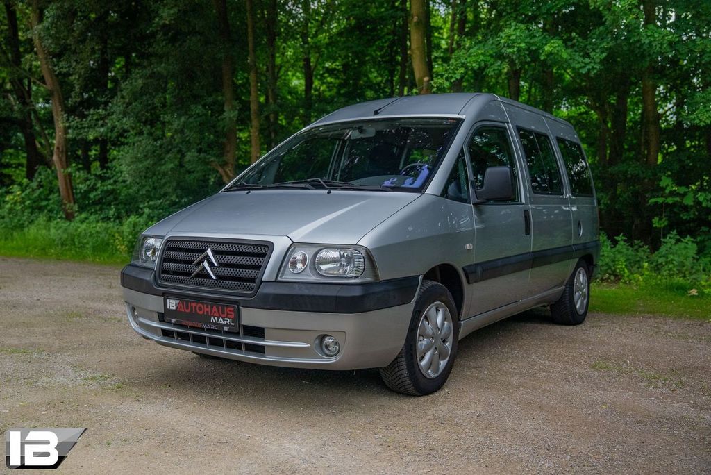 Bild des Angebotes Citroën Jumpy 2.0 Club 'Aut.'7-Sitzer''Behindertengerech