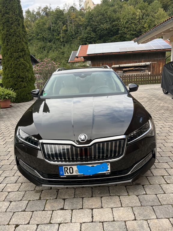 Bild des Angebotes Skoda Superb 1.4 TSI iV DSG L&K COMBI L&K Standhzg