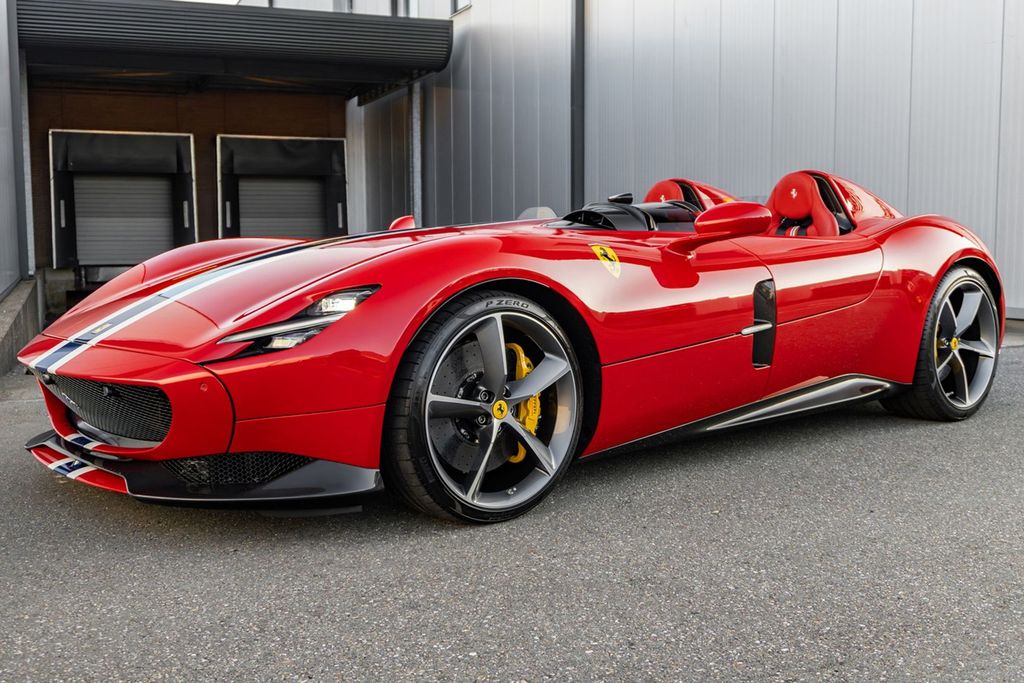 Bild des Angebotes Ferrari Monza SP2 - Tailor Made - Rosso Corsa - 1 of 499