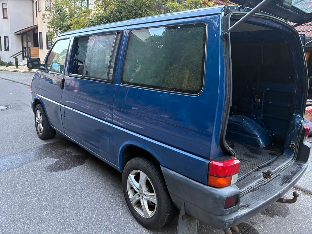 Volkswagen T4 Kombi (2003) - 9 Sitzer - AHK - Rest-TÜV