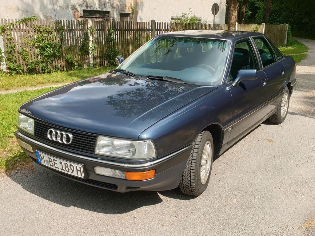 Audi 90 2.0E Blau H-Kennzeichen