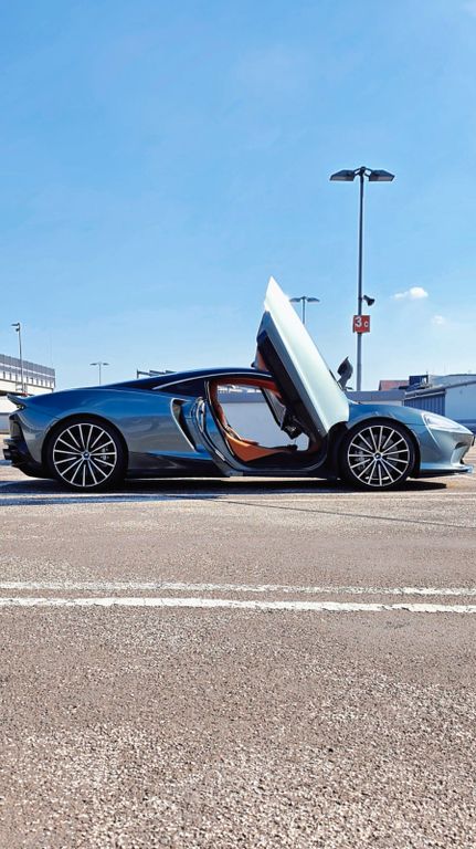 Bild des Angebotes McLaren GT MSO | ELECTROCHROMIC ROOF | SCHECKHEFT | LUXE
