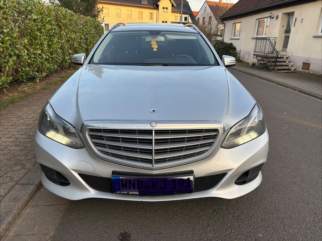 Bild des Angebotes Mercedes-Benz E 250 CDI BlueEfficiency*SHD*TÜV NEU*