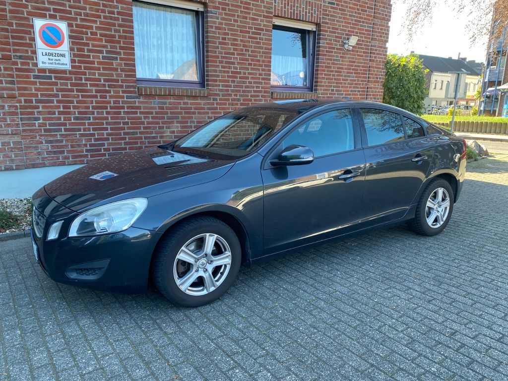 Bild des Angebotes Volvo S60 DRIVe Kinetic Kinetic