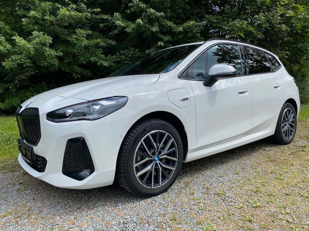 Bild des Angebotes BMW 230e Active Tourer xDrive M Sport*HUD*360°*LED