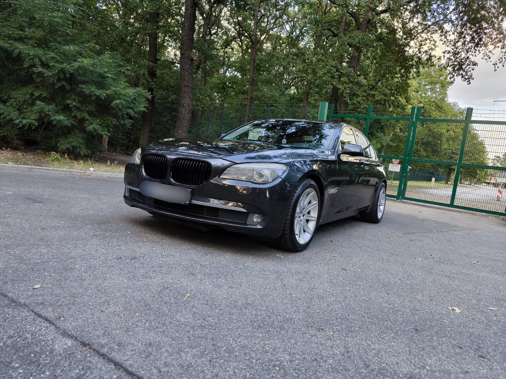 Bild des Angebotes BMW 740d -