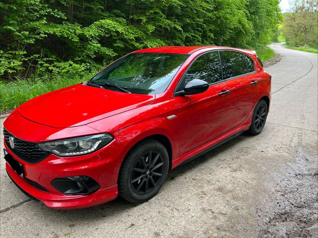Bild des Angebotes Fiat Tipo 1.6 MultiJet SPORT DCT SPORT